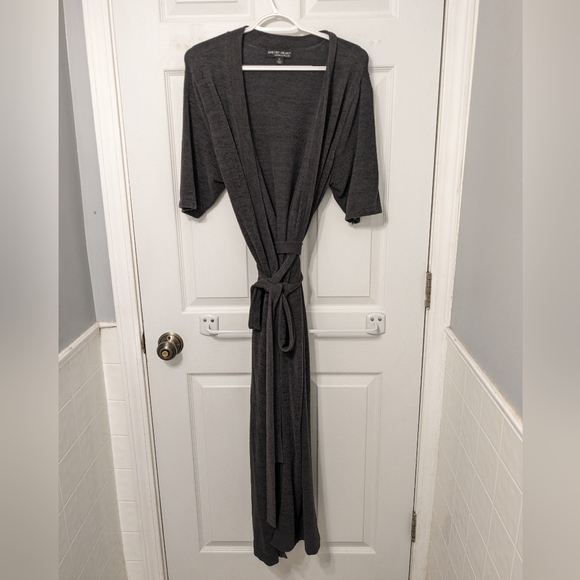 Barefoot Dreams Charcoal Robe - Picture 3 of 6